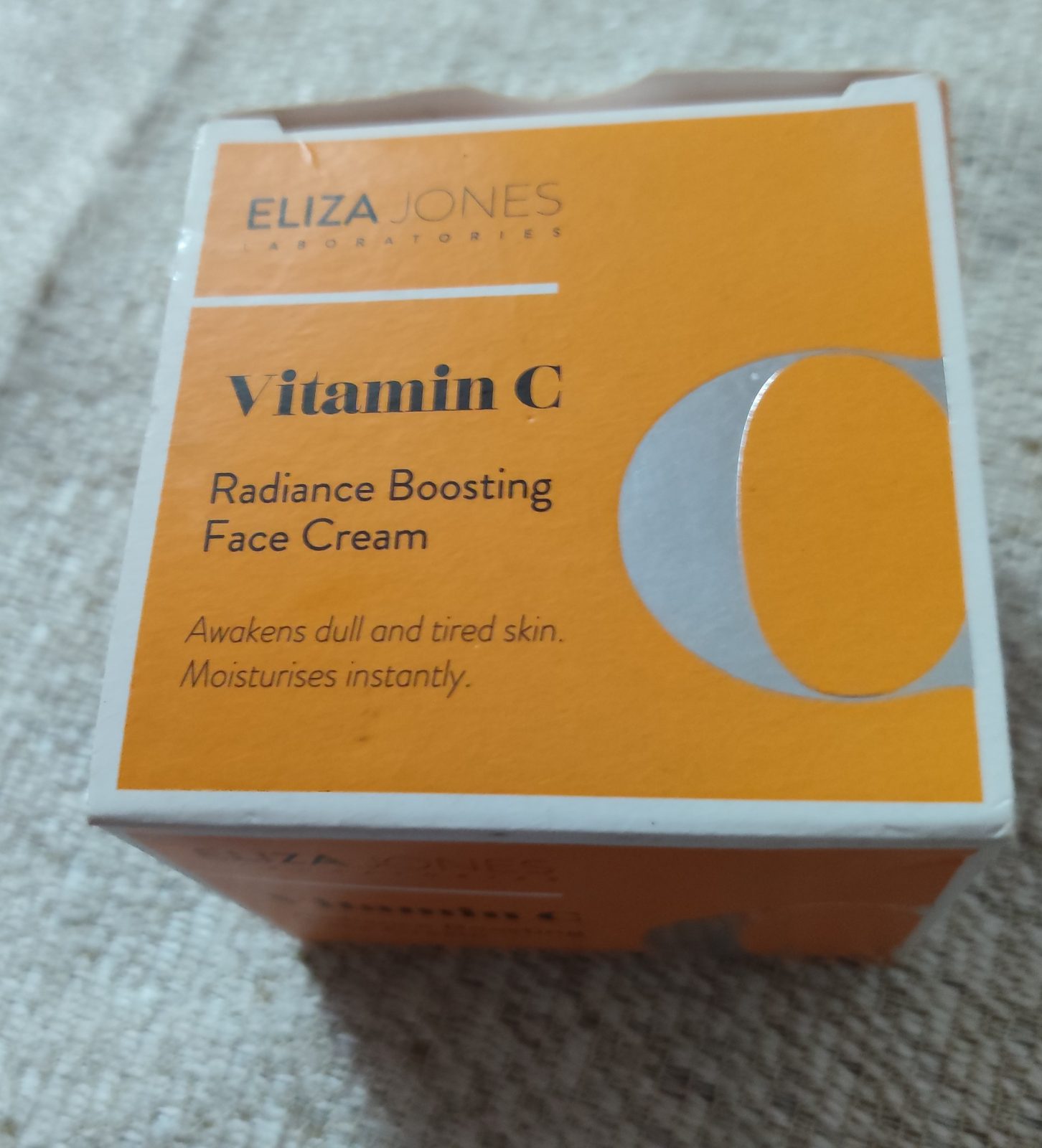 Cream visage